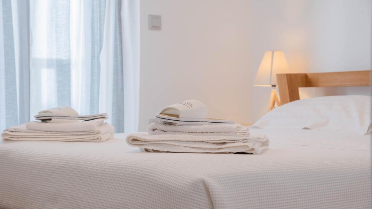 Milos Waves Luxury Apartments Поллонія Екстер'єр фото