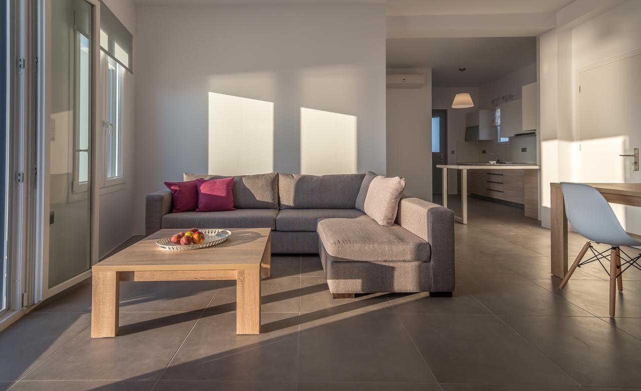 Milos Waves Luxury Apartments Поллонія Екстер'єр фото